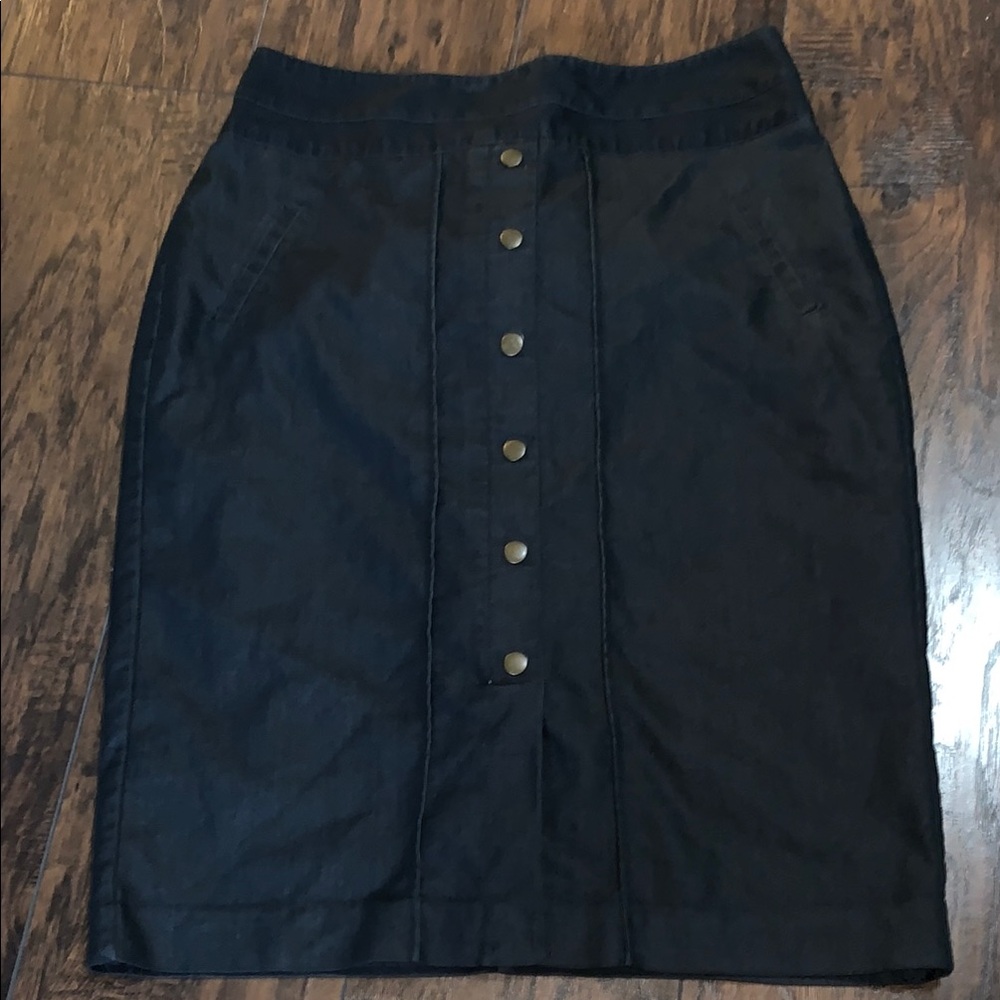 Worthington Black Knee-Length Pencil Skirt